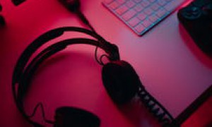 Apple Expands iPhone Satellite Features Beyond Emergency Messaging